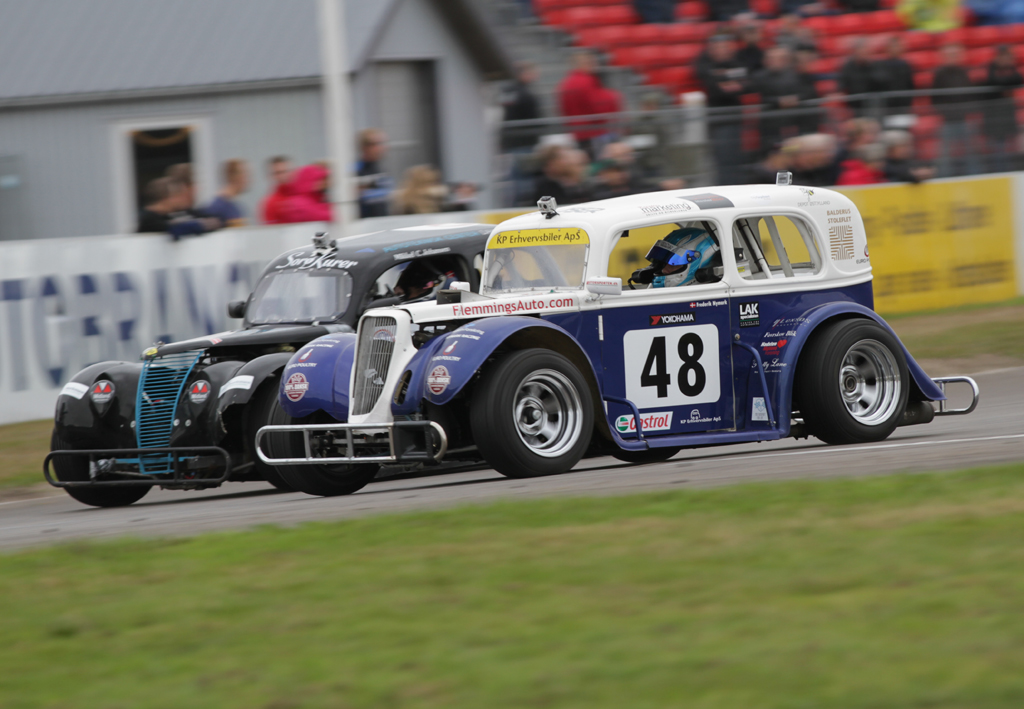 Der blev kørt tæt ved årets sidste afdeling.
(Foto: Motorsporten.dk)